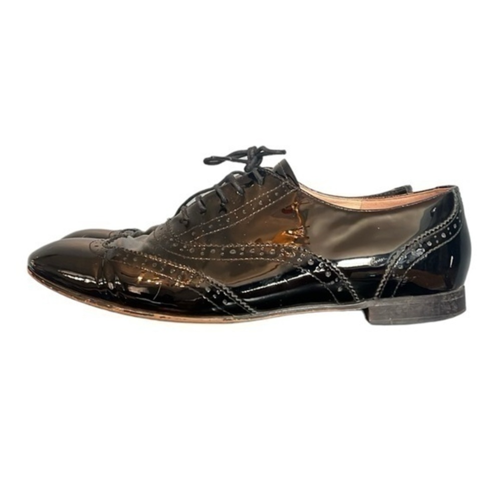 J.Crew Ludlow tuxedo oxfords in patent leather, color is black, size 8 1/2